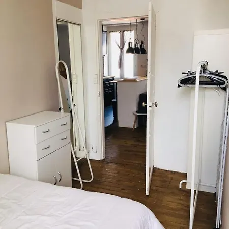 Beautiful In The Center Of Apartment *